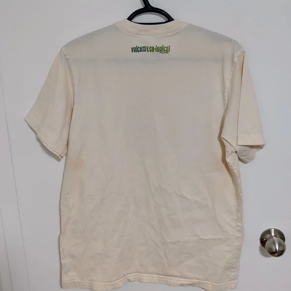 Men's Large Volcom Shirt - Picture 3 of 3